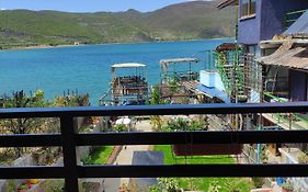 Erda Lakeside Guesthouse