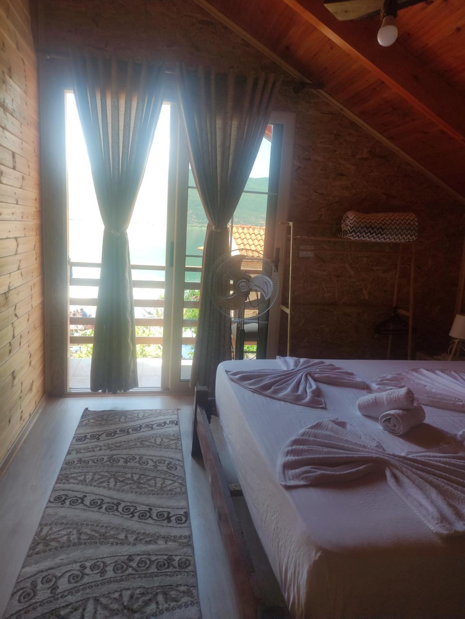 Erda Lakeside Guesthouse Lini Room photo