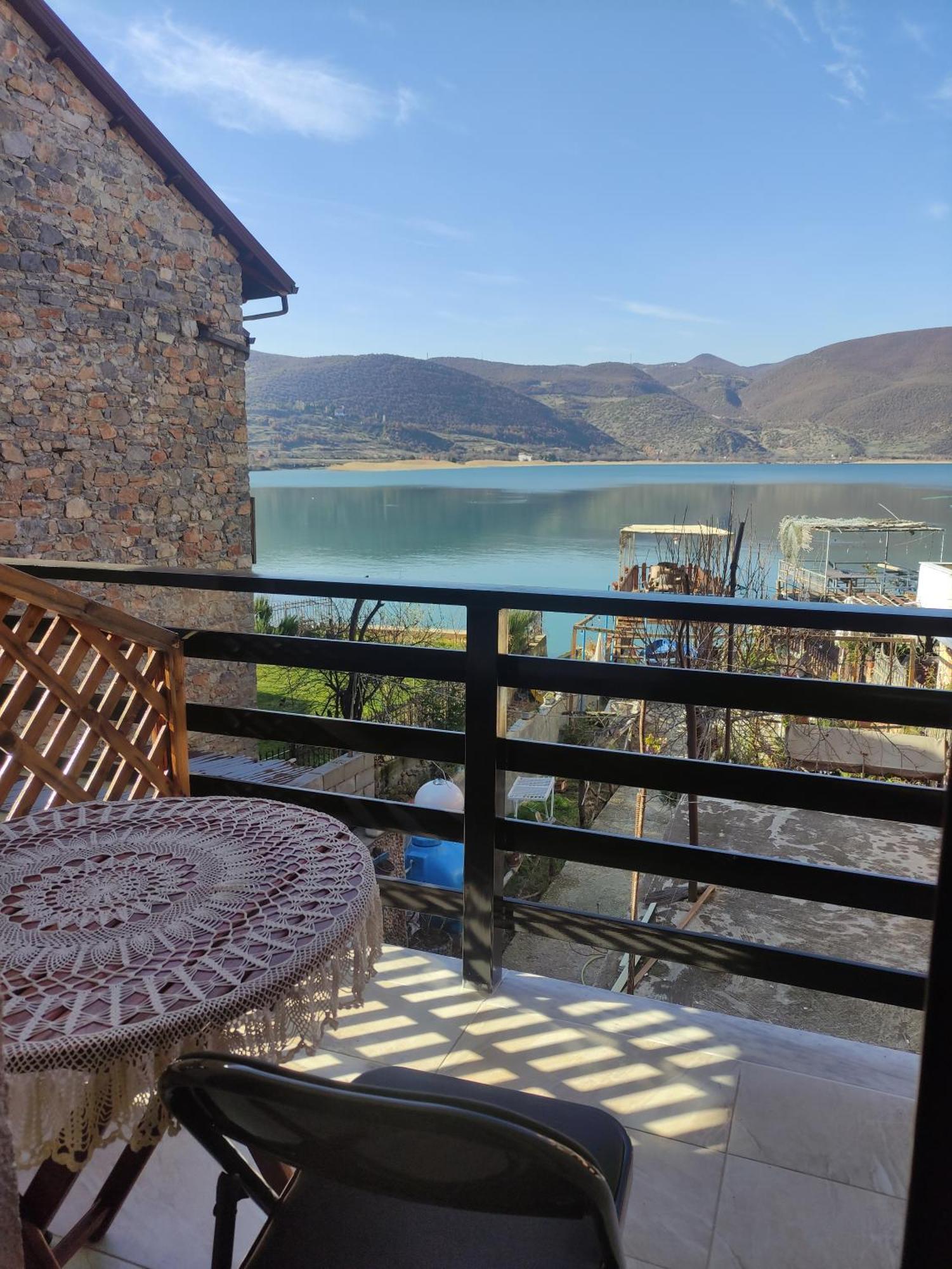 Erda Lakeside Guesthouse Lini Exterior photo